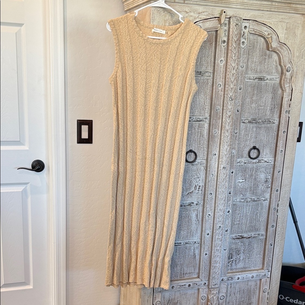 Mustard Seed Sleeveless Ribbed Maxi Dress in Beige